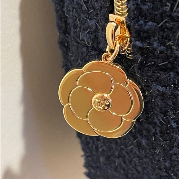 Chanel Tweed Navy Cosmetics Bag with Charm Gold Chain - Picture 14 of 15